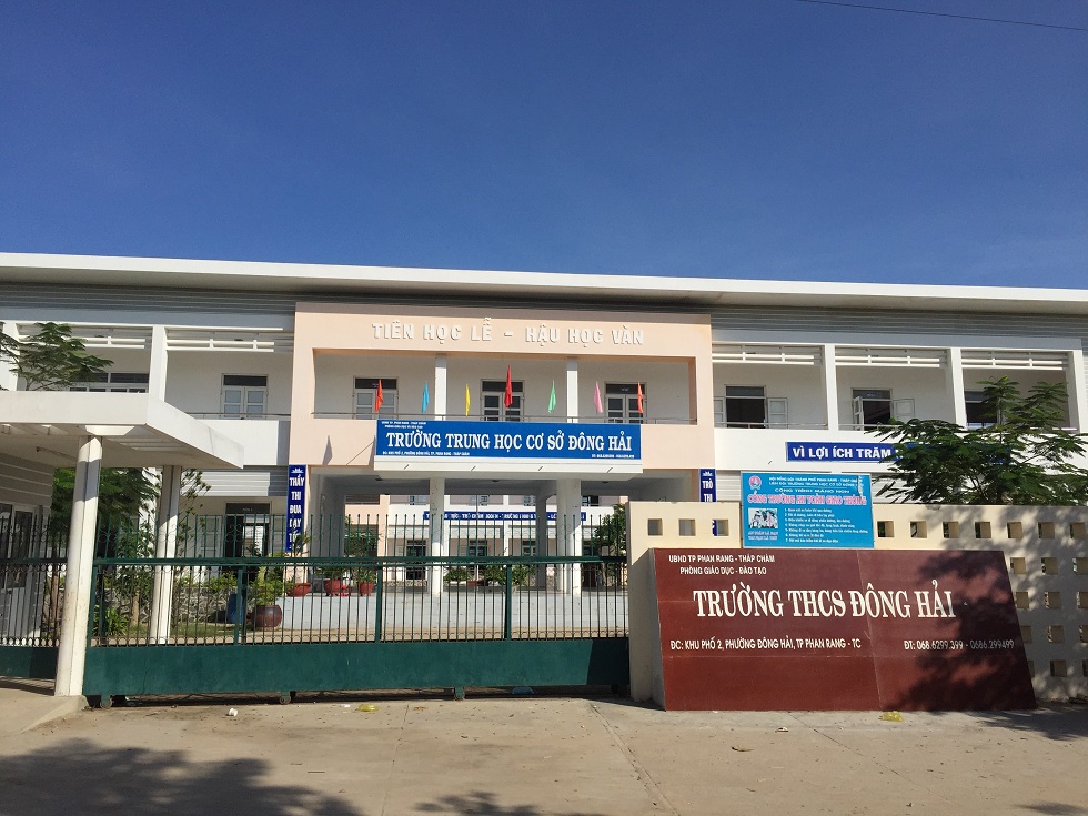Trường THCS Đông Hải